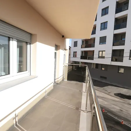 Dentalux 2 شقة بانيا لوكا